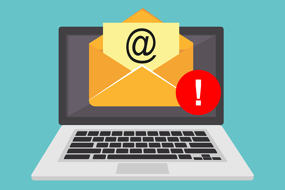 pc som mottar e-post.jpg